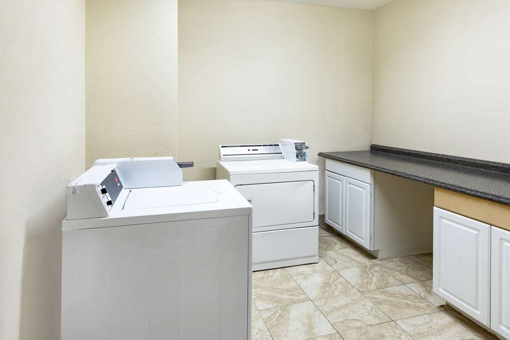 La Quinta Inn & Suites by Wyndham Garland Harbor Point - photo 61
