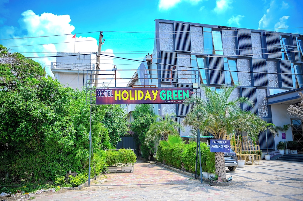 Holiday Green — hotel in Panipat