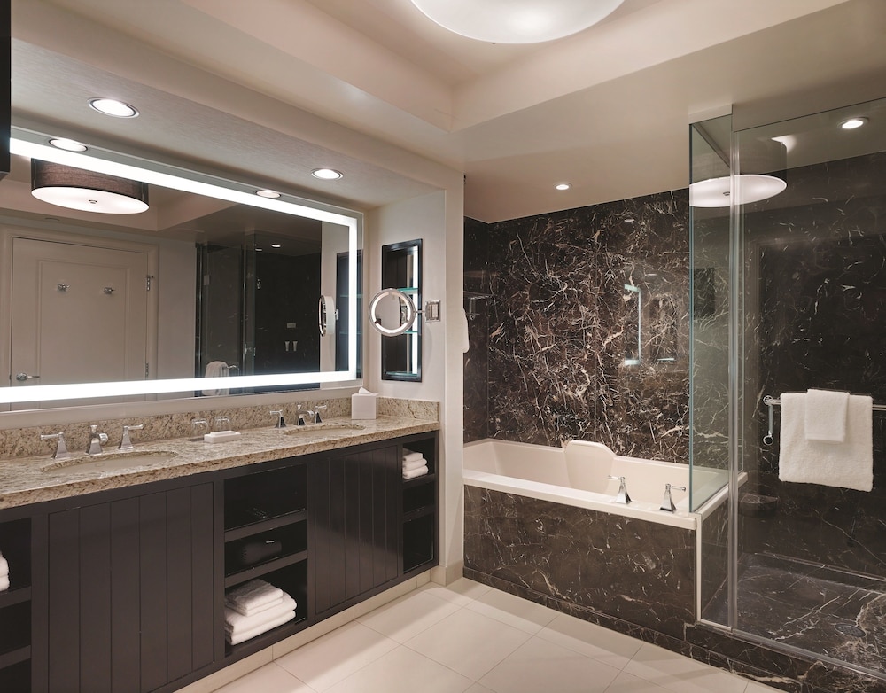 Mandalay Bay Resort And Casino - photo 35