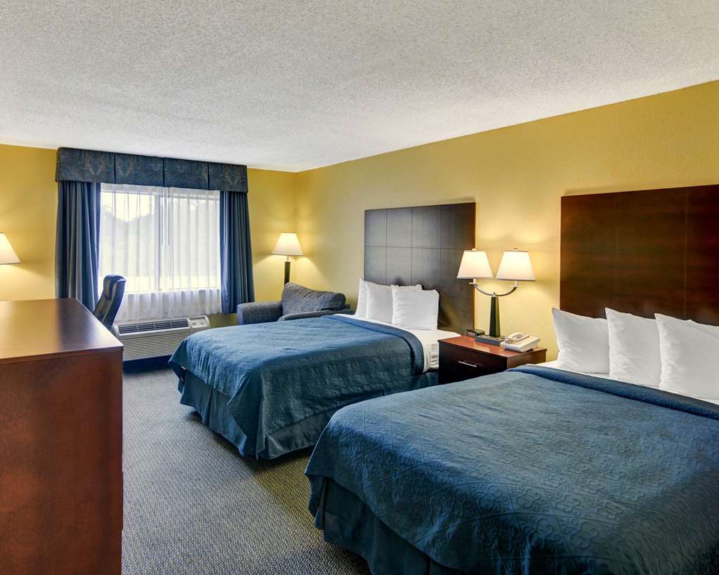 Quality Inn & Suites Grand Prairie South - photo 11
