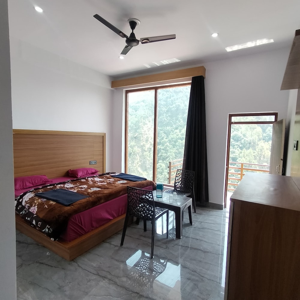 Kedar Hill Resort in Sitapur, India