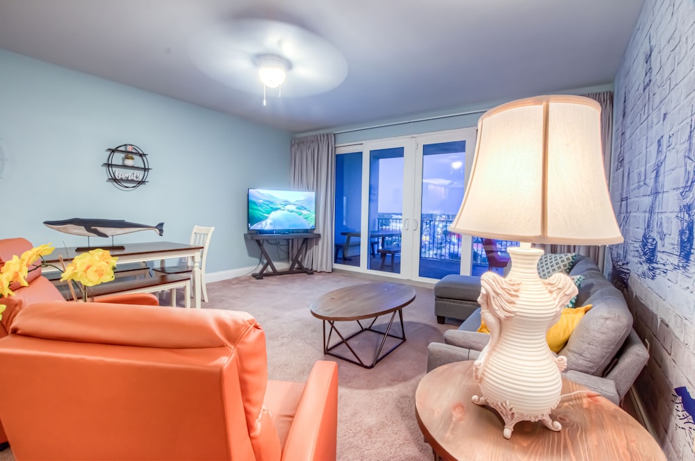 Laketown Wharf Resort by Aneliya's Rentals - photo 434