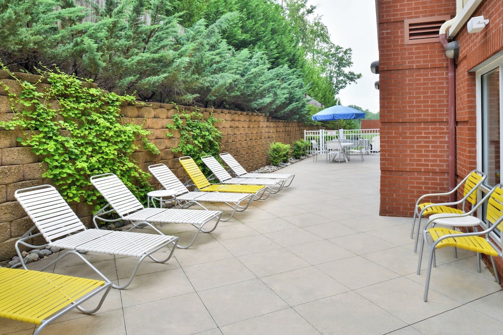 Fairfield Inn & Suites by Marriott Asheboro - photo 29