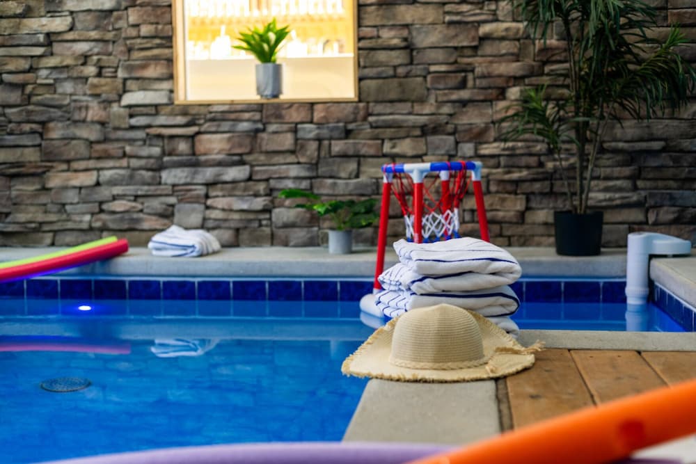 Luxe Mountain Pool Escape by Ghosal Luxury Lodging - photo 40