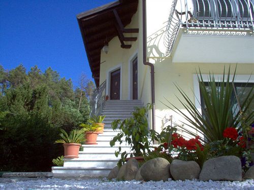 Hotel Luna Rossa — Ricco Del Golfo