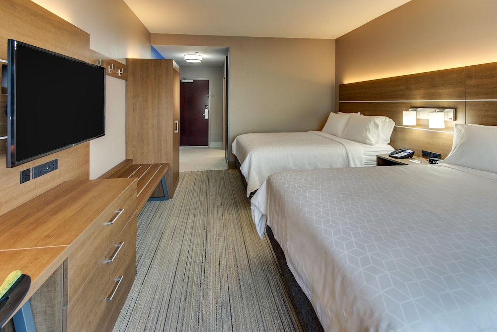Holiday Inn Express & Suites Columbus Fort Benning Maingate by IHG - photo 6
