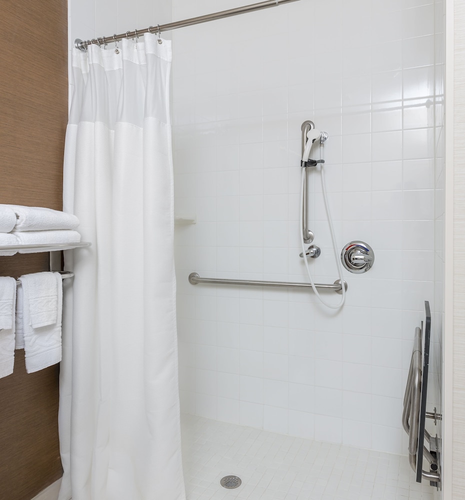 Fairfield Inn & Suites Youngstown Boardman Poland - photo 7