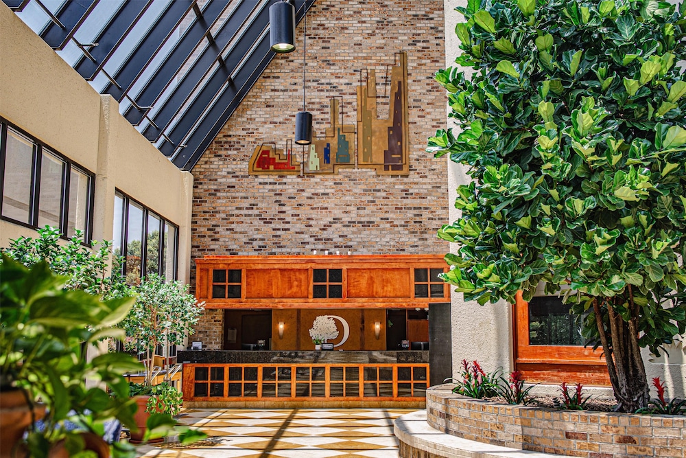 DoubleTree by Hilton Hotel Oak Ridge Knoxville - photo 3