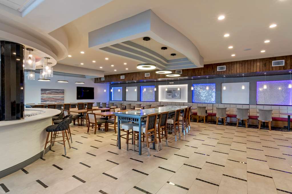 Best Western Premier Liberty Inn Suites - photo 36