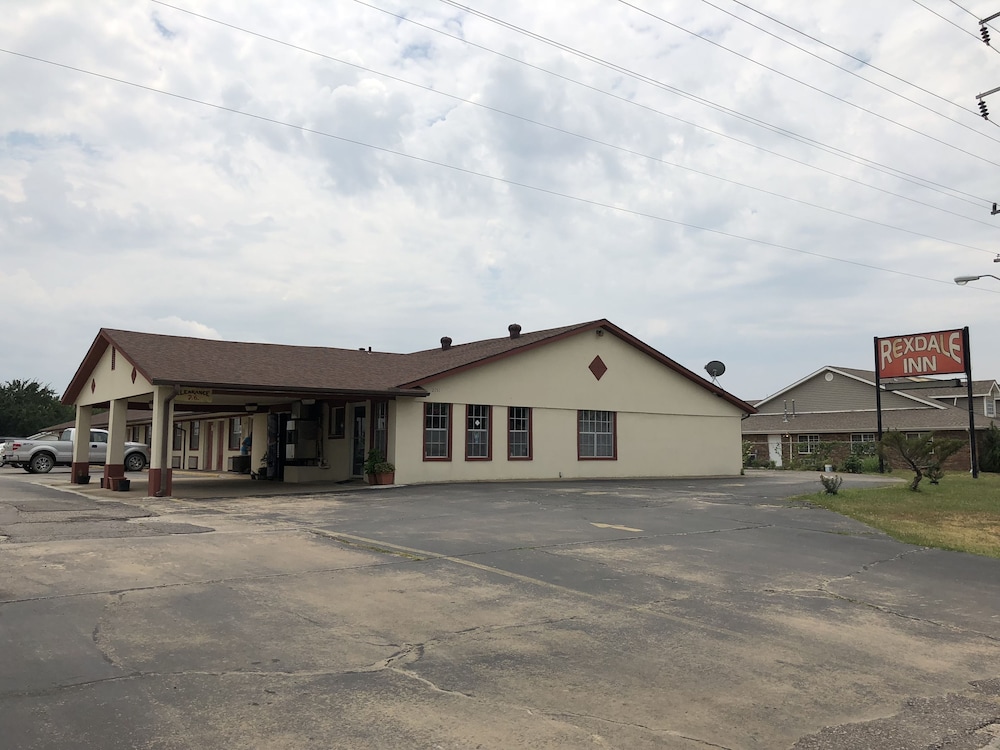 Rexdale Inn - photo 31