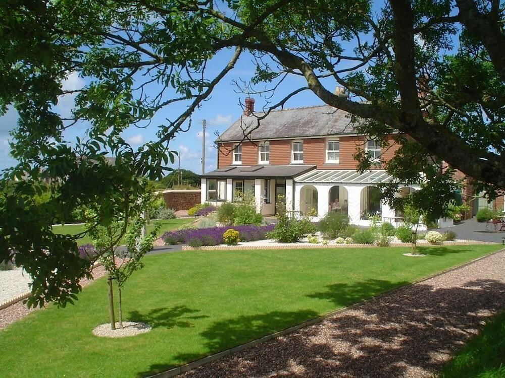 Bangors Organic — 4-Star Luxury Hotel in Poundstock, United Kingdom