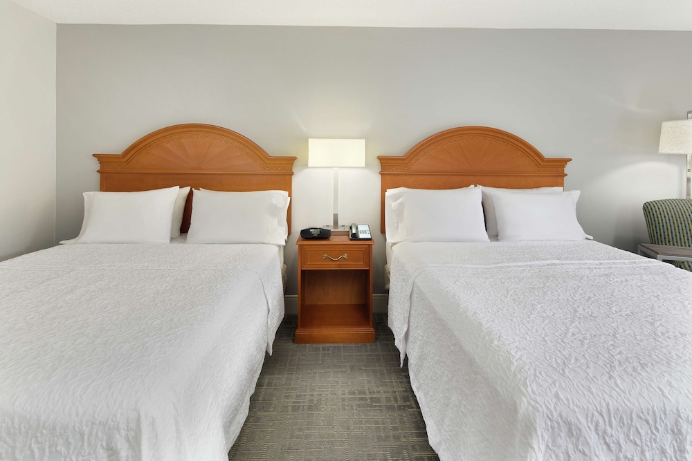 Hampton Inn Atlanta Newnan - photo 19