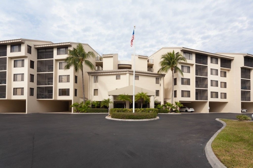 Santa Maria Harbour Resort 409 - featured photo