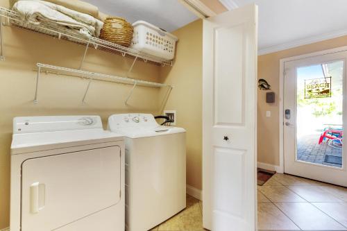 Gulf Place 7B - photo 22