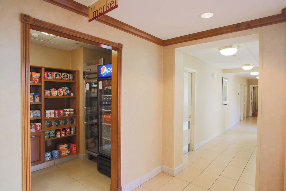 Residence Inn by Marriott Salinas Monterey - photo 23