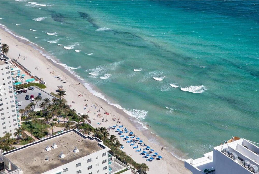 Luxe Stay at Hyde Resort oceanfront Amenities - photo 12