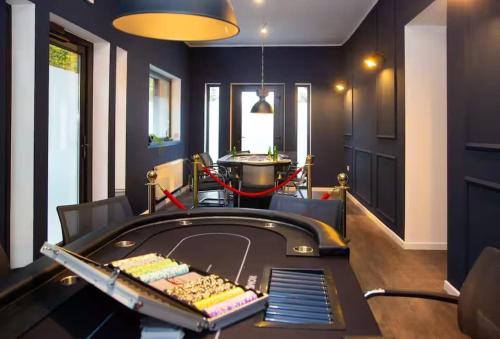 Belmonte Whirlpool Sauna Billard Kicker Kino — Bendorf