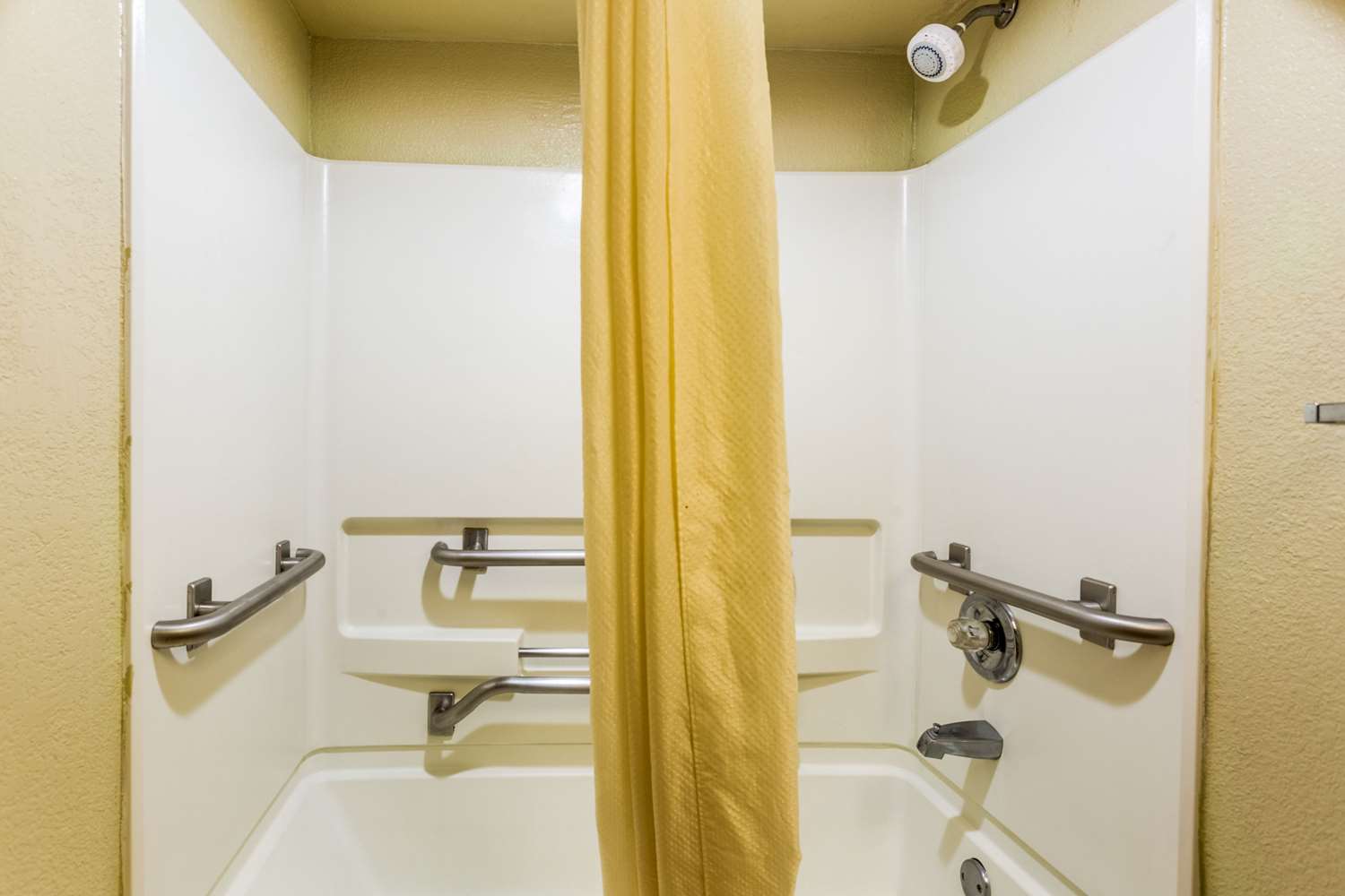 Econo Lodge Homewood Birmingham - photo 35