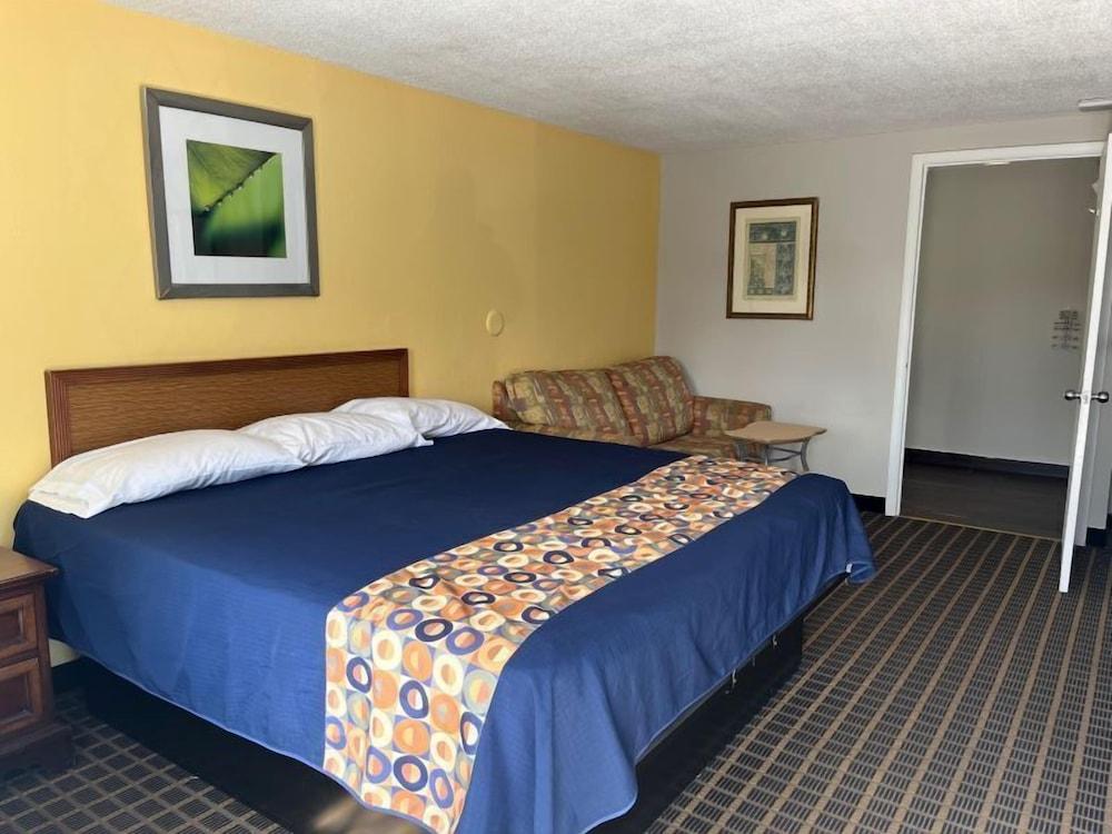 712 Inn - photo 5