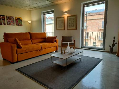 Recinto Nobili 4 private parking vista cortile — 4-Star Luxury Hotel in Asti, Italy