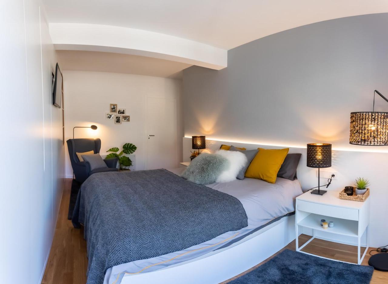Impresionante Apartamento En Plaza de Galicia — 4-Star Luxury Hotel in Vilagarcia De Arousa, Spain