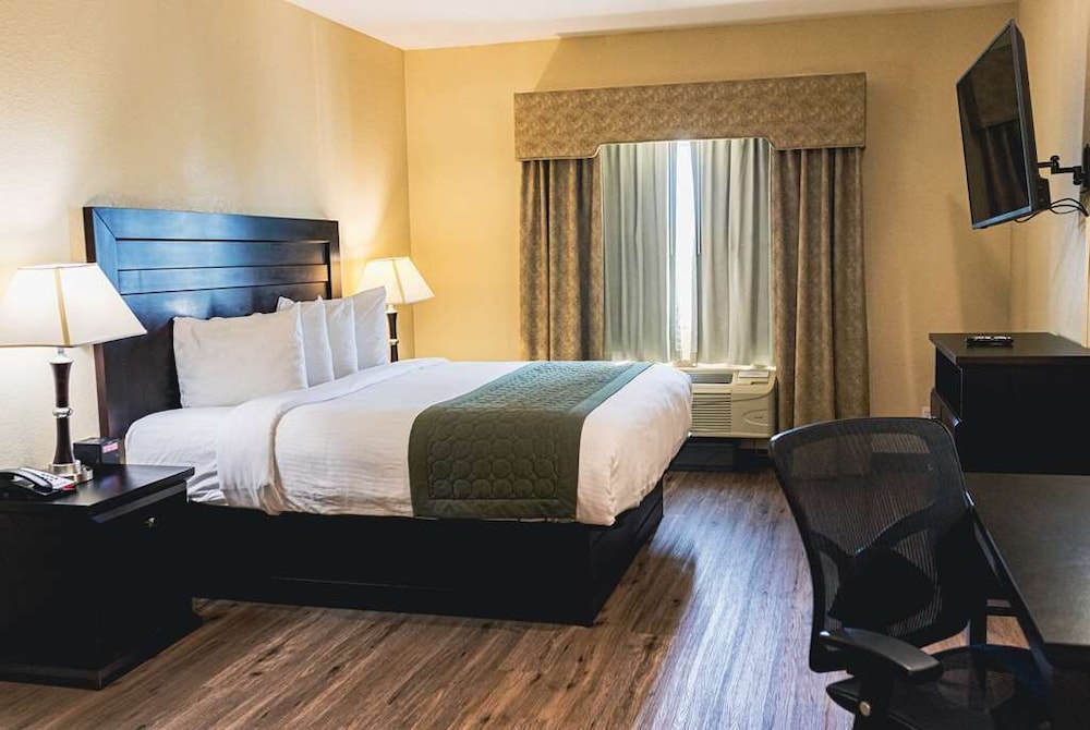 Grander Inn & Suites - photo 22