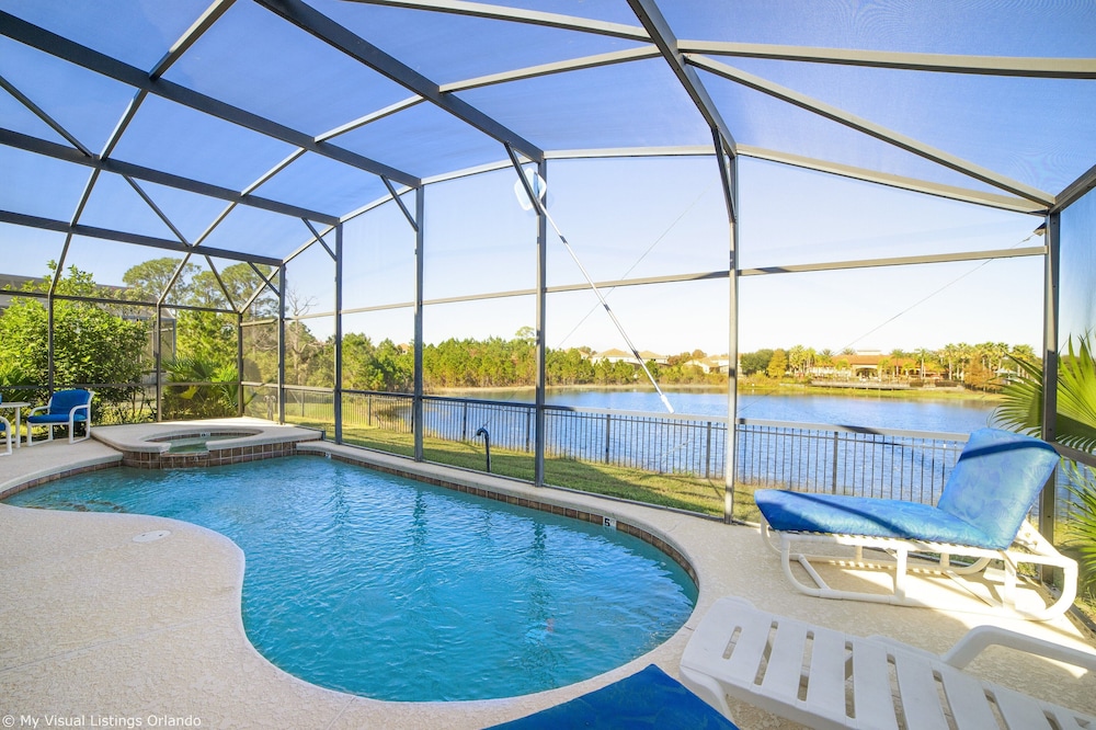 Best Lake View in the Resort CDC Cleaning Standards Peaceful Location. #4av223 — 4-Star Luxury Hotel in Davenport, United States