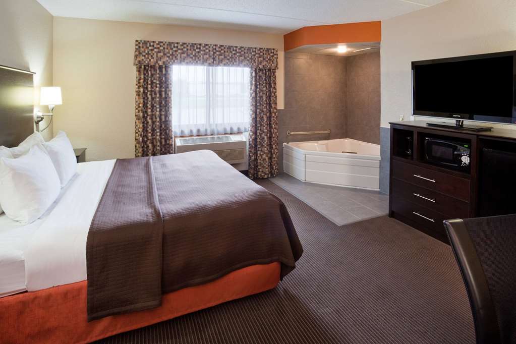 AmericInn by Wyndham Plover Stevens Point - photo 30