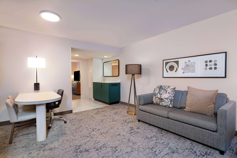Embassy Suites by Hilton Memphis East Germantown Area - photo 26