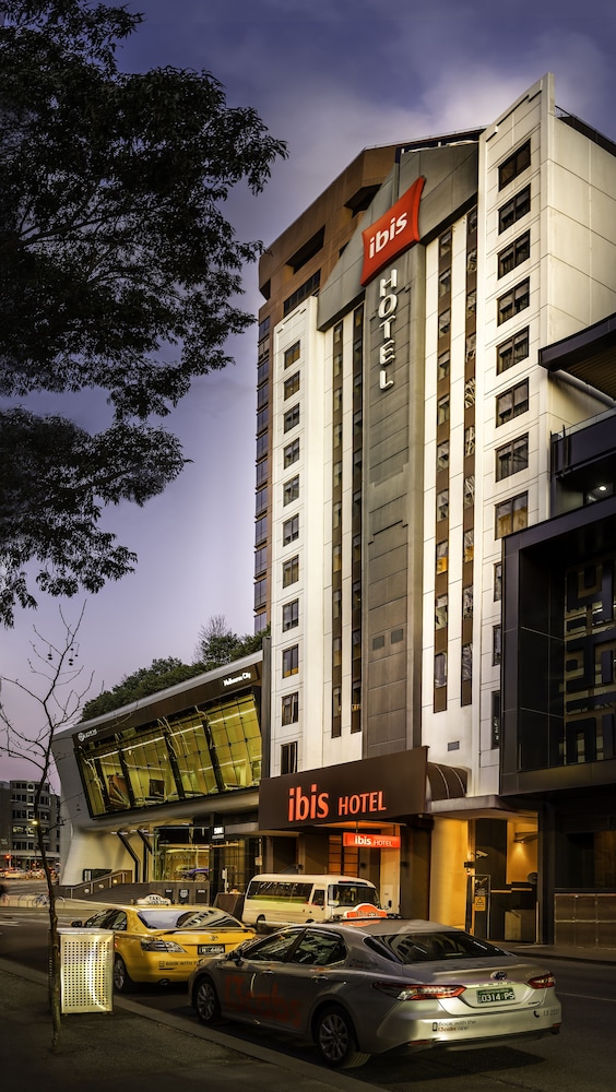 ibis Melbourne Hotel and Apartments — hotel in Melbourne