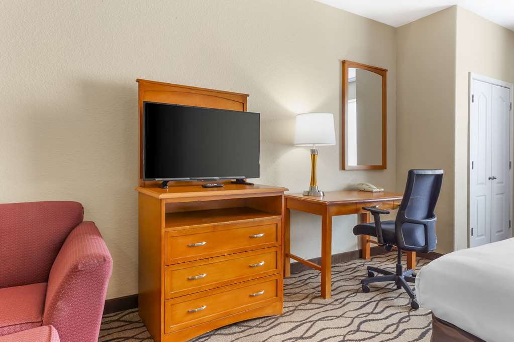 Comfort Inn & Suites Chesapeake Portsmouth - photo 14