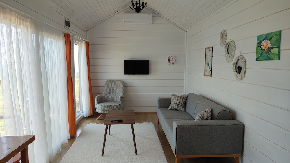 Lotus Gerze Tatil Evleri — Gerze