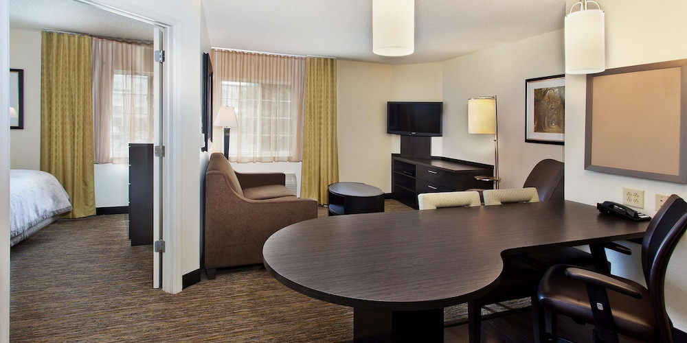 Candlewood Suites Wichita Airport by IHG - photo 3