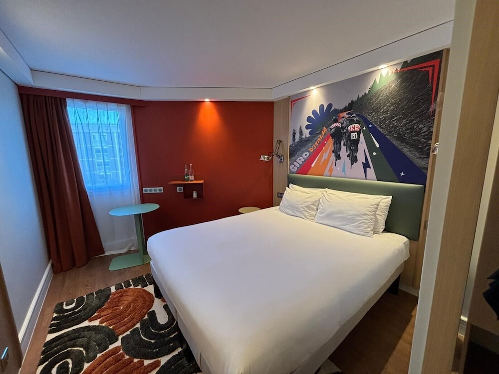 Hotel Novel Restaurant La Mamma in Annecy, France