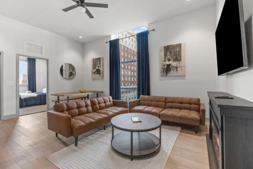 175 LEX Walkable Downtown Lexington & Rupp Arena Full Condos — 4-Star Luxury Hotel in Lexington, United States