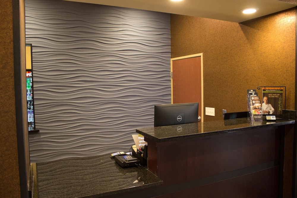 Cobblestone Hotel & Suites Chippewa Falls - photo 13