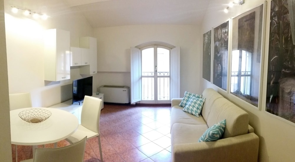 Mosaico Aparthotel in Modena, Italy