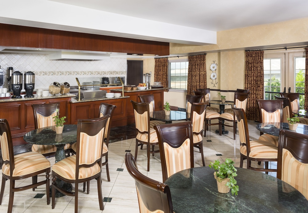 Ayres Suites Ontario at the Mills Mall Rancho Cucamonga - photo 24