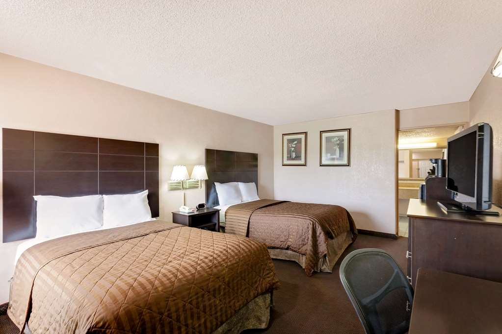 Travelodge By Wyndham Ozona - photo 12