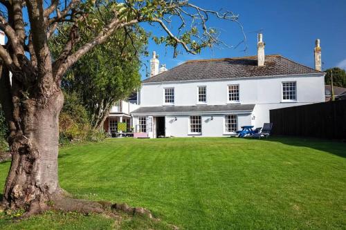 The Old Parsonage - carbon neutral hotel in Kingsbridge