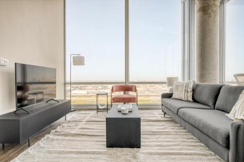 South Loop 2BR w gym roof nr Grant park CHI 770 — 4-Star Luxury Hotel in Chicago, United States
