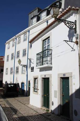 Lisbon's Castle Apartments — 4-Star Luxury Hotel in Lisbon, Portugal