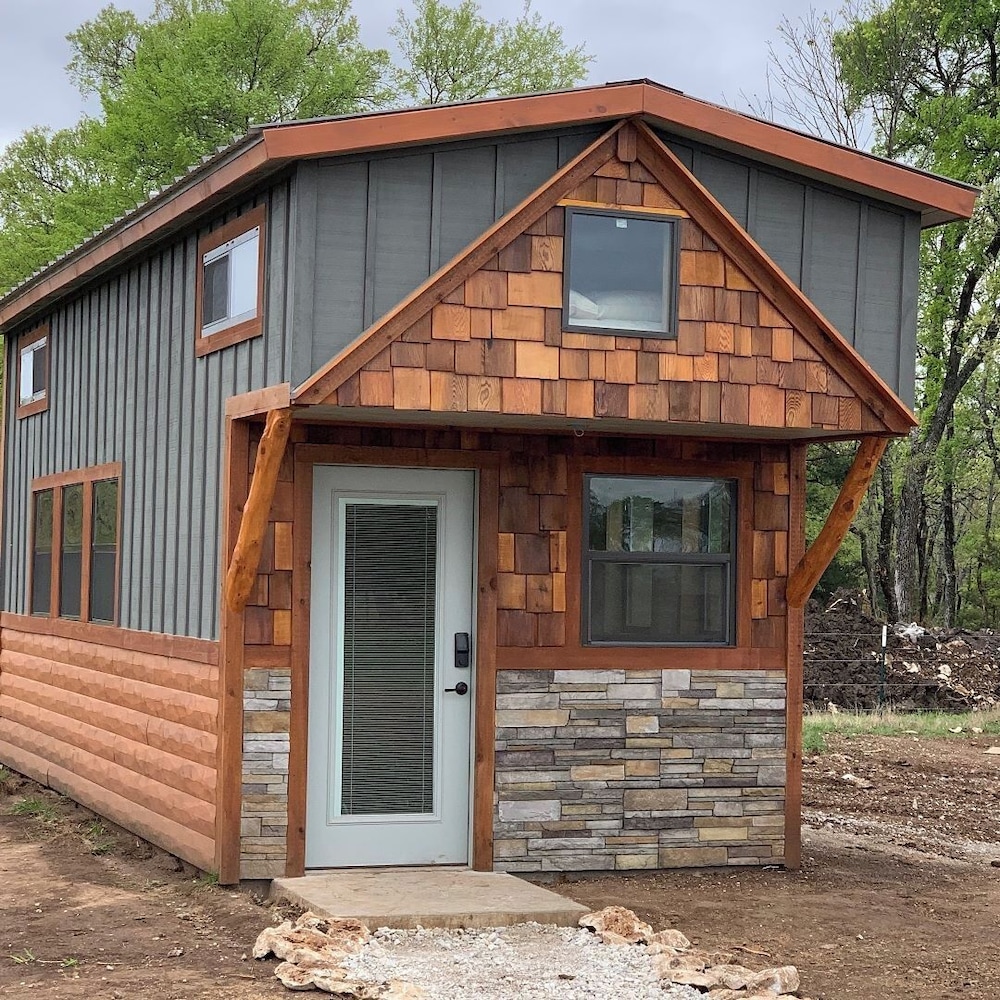 Tiny Home Vacations Resort — hotel in Denison