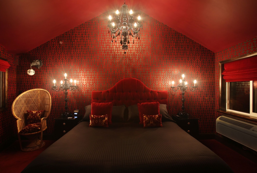 The Roxbury - photo 53