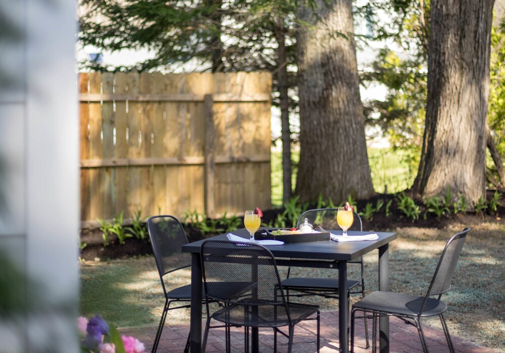 Maine Stay Inn & Cottages - photo 22