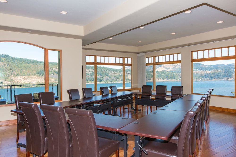 Columbia Cliff Villas Hotel - photo 41
