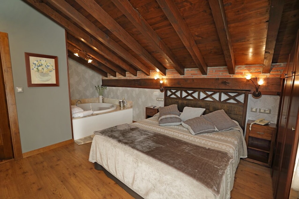 Hotel San Marcos — Santillana — photo 4