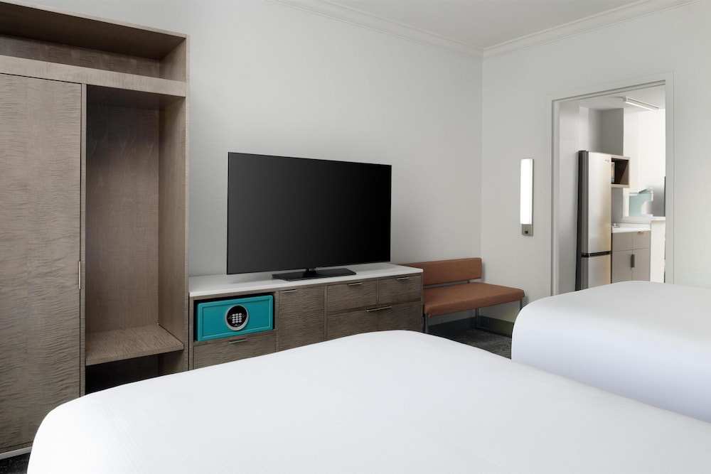 Hilton Boca Raton Suites - photo 5