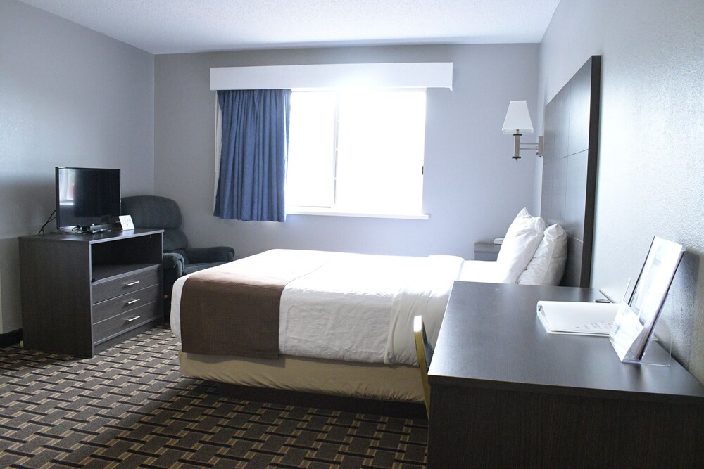 Adams Inn - photo 11