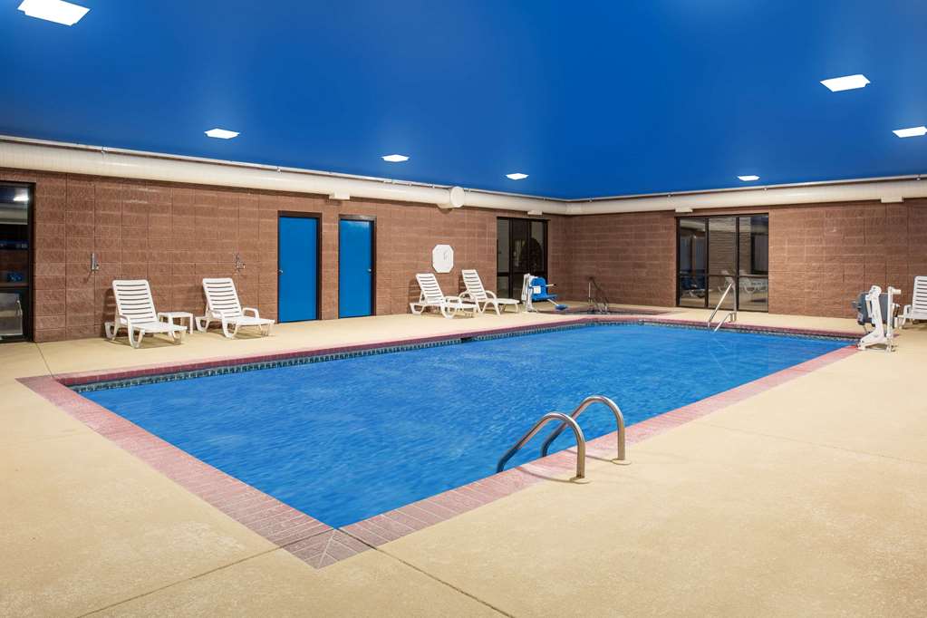 Days Inn by Wyndham Carthage - photo 8